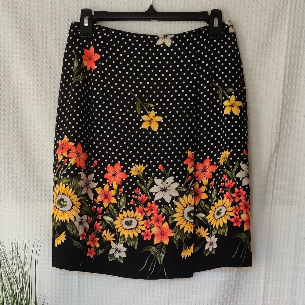 Kathy Lee Floral Black Skirt Size 8